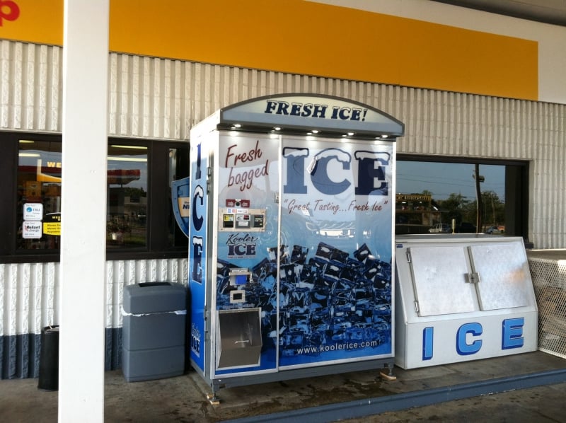 IM500 Ice Vending Machine at Gas Station