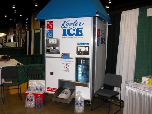 Kooler Ice KI810 Ice and Water Vending Machine at Trade Show