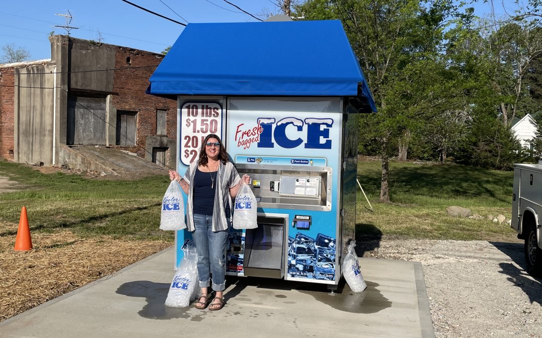 Kooler Ice IM1500 Ice and Water Vending Machine